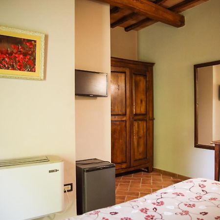 Agriturismo La Vecchia Quercia مونتيميرانو المظهر الخارجي الصورة