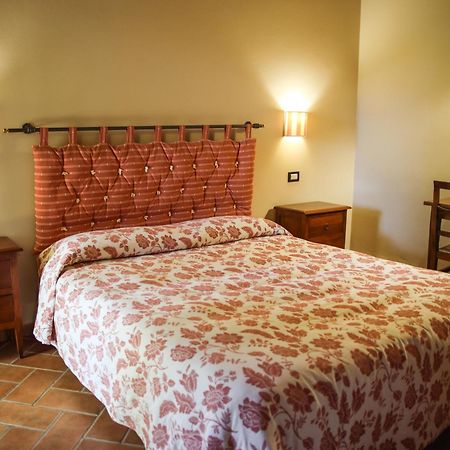 Agriturismo La Vecchia Quercia مونتيميرانو المظهر الخارجي الصورة