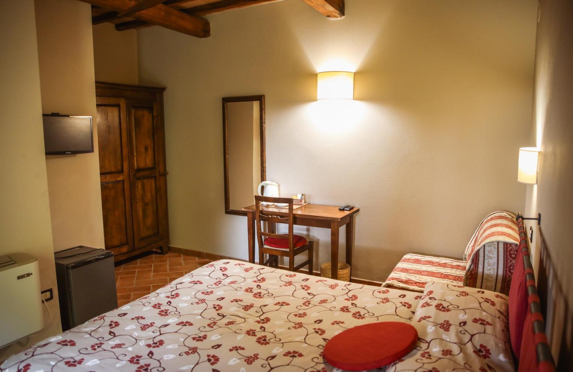 Agriturismo La Vecchia Quercia مونتيميرانو المظهر الخارجي الصورة