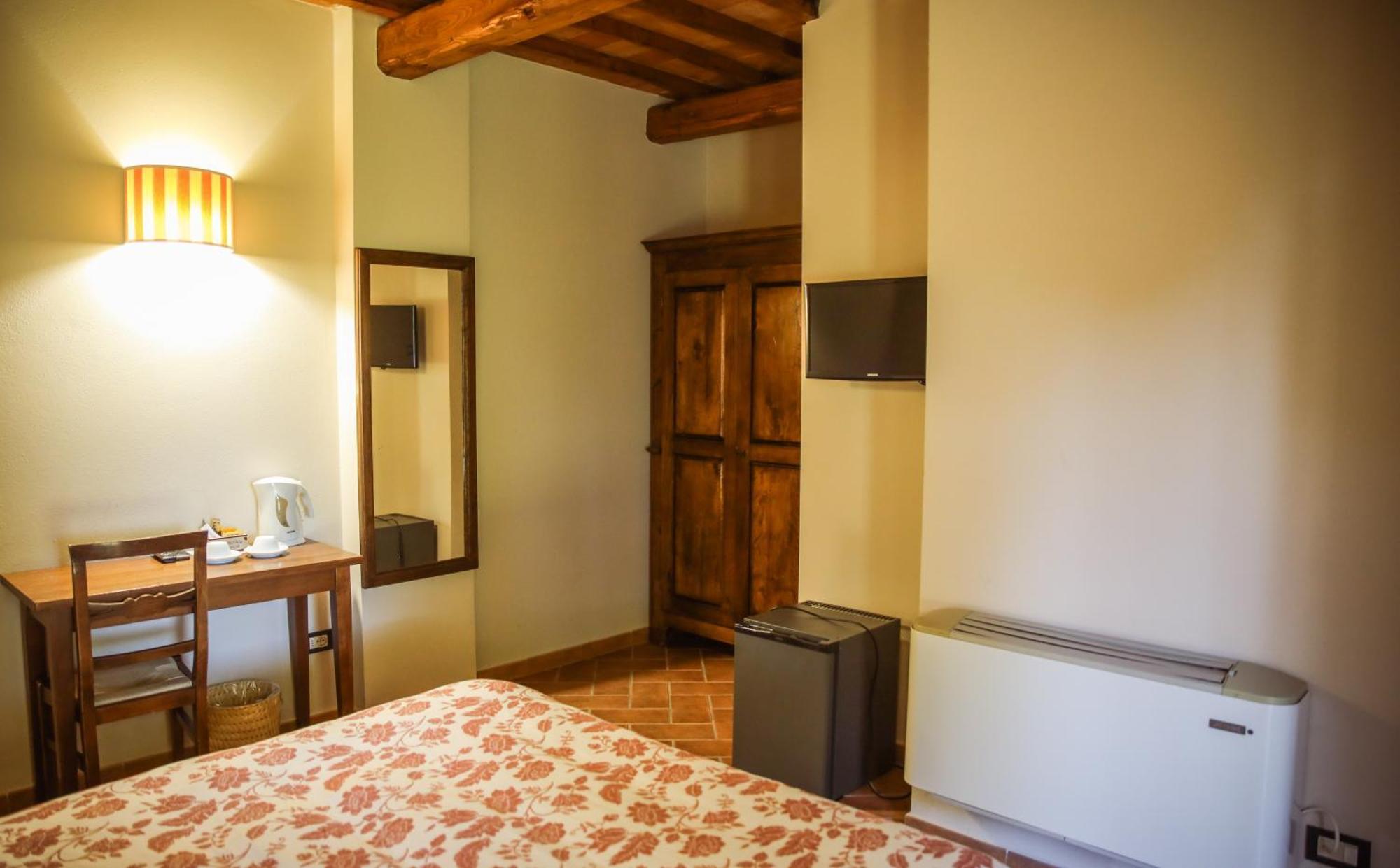 Agriturismo La Vecchia Quercia مونتيميرانو المظهر الخارجي الصورة