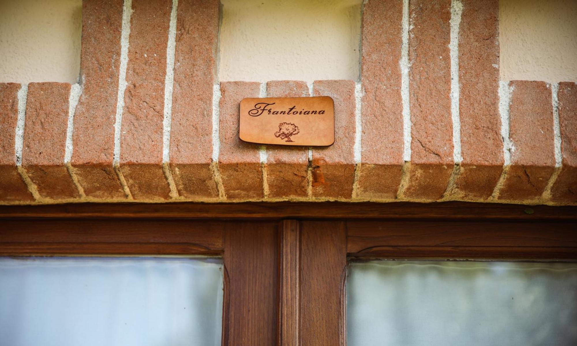 Agriturismo La Vecchia Quercia مونتيميرانو المظهر الخارجي الصورة