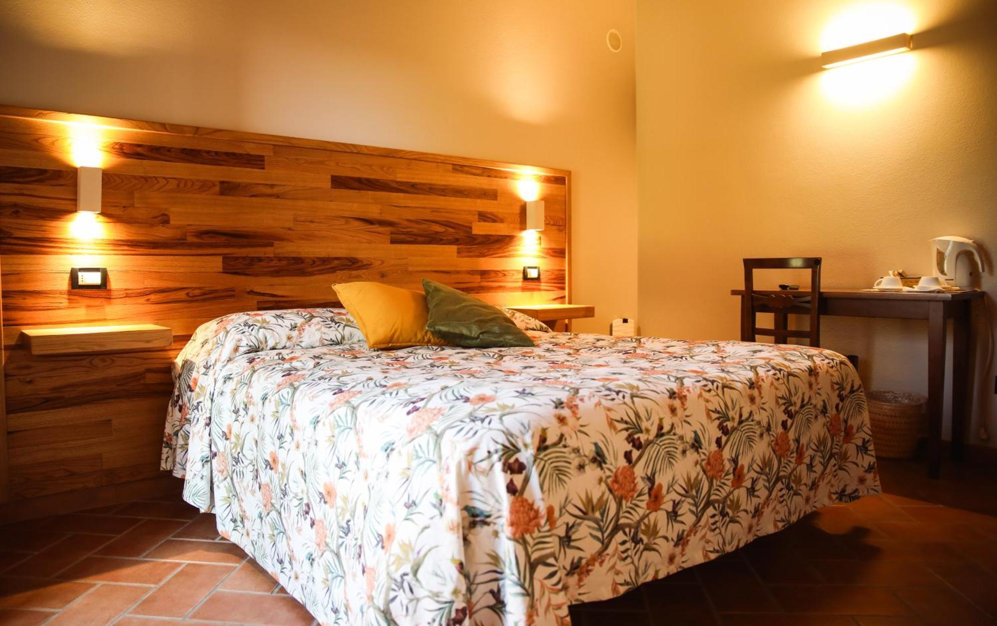 Agriturismo La Vecchia Quercia مونتيميرانو المظهر الخارجي الصورة