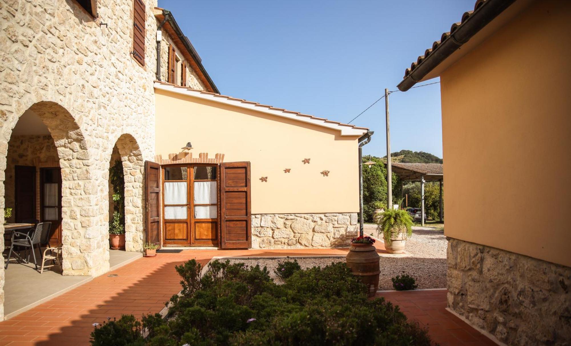 Agriturismo La Vecchia Quercia مونتيميرانو المظهر الخارجي الصورة