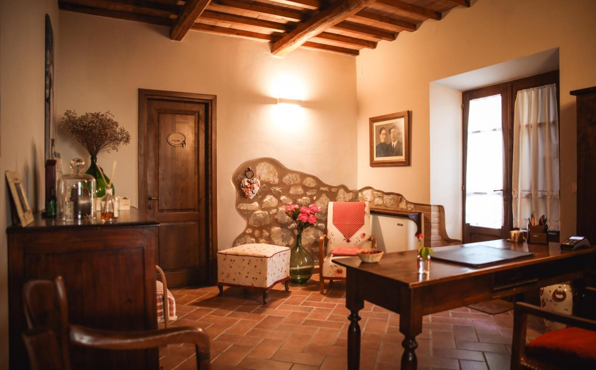 Agriturismo La Vecchia Quercia مونتيميرانو المظهر الخارجي الصورة