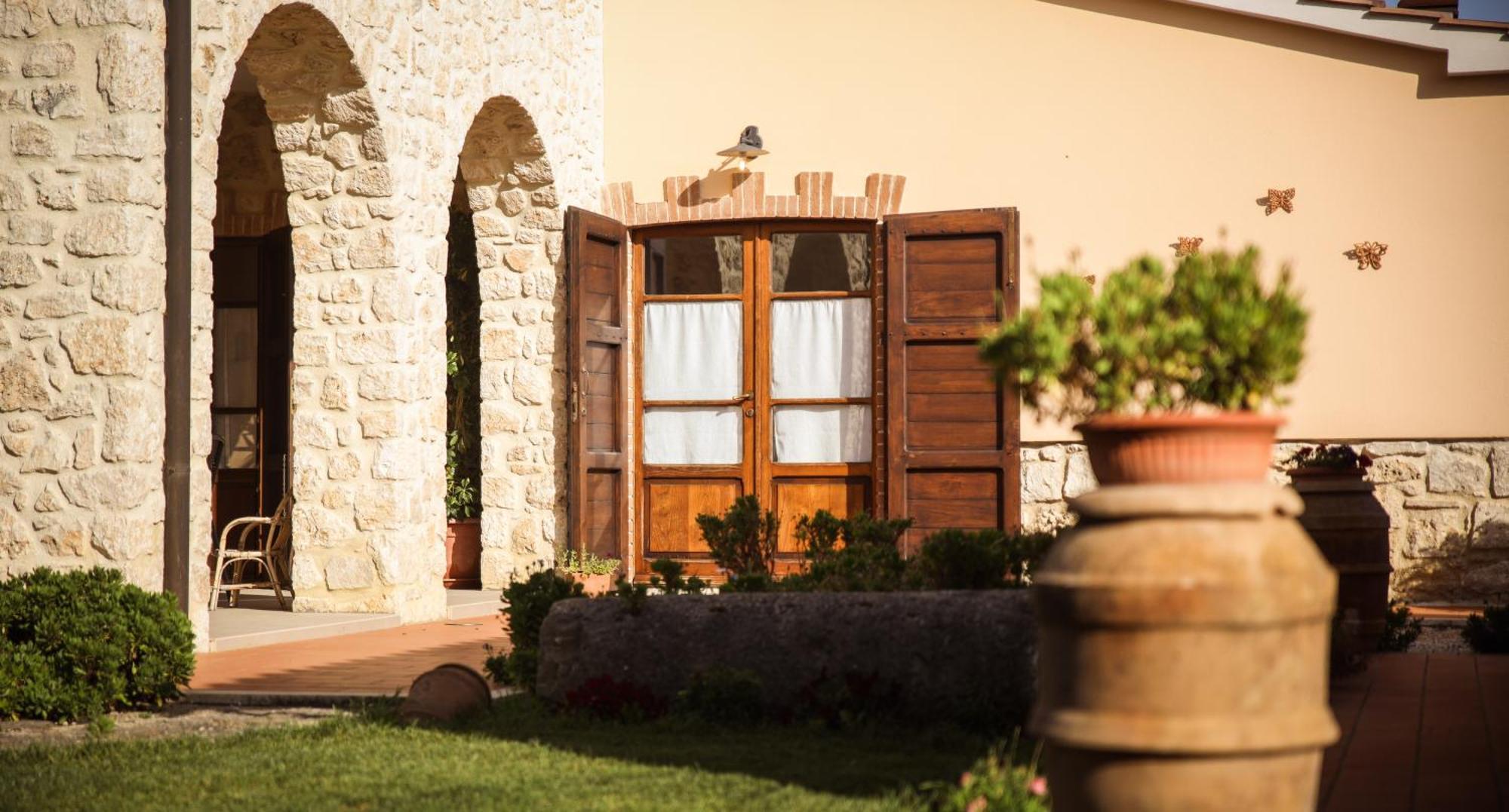 Agriturismo La Vecchia Quercia مونتيميرانو المظهر الخارجي الصورة